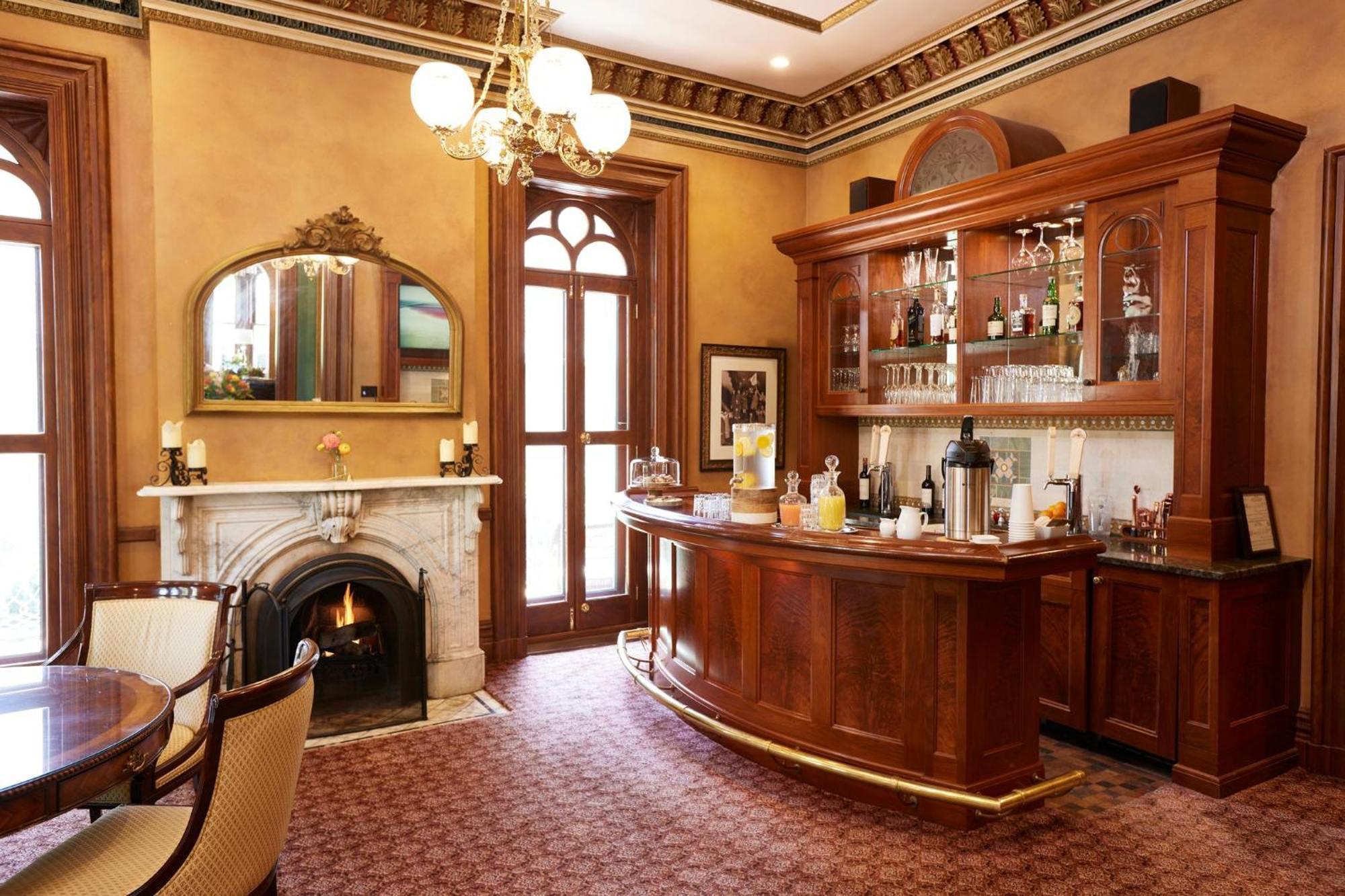 Mansion Hill Inn Мадисон Экстерьер фото